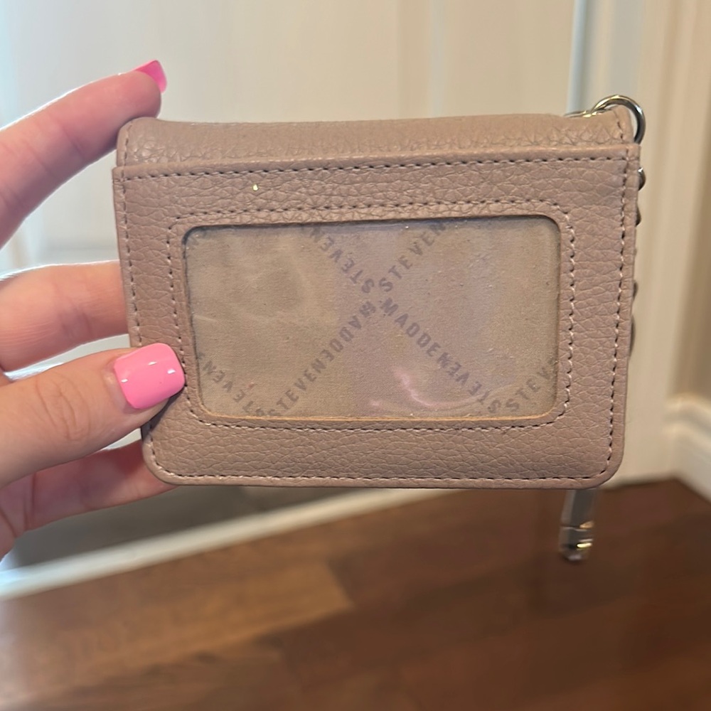 Steve Madden Card Holder in Taupe